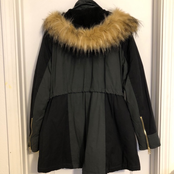 Utility Jacket - Picture 2 of 4